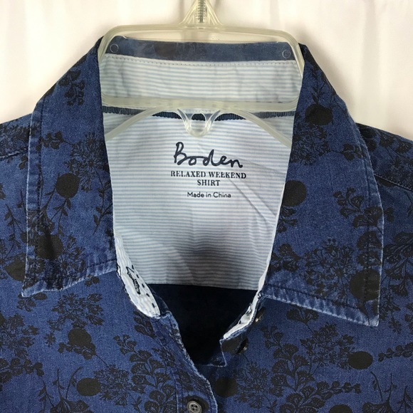 Boden relaxed weekend chambray button down shirt - Picture 2 of 5